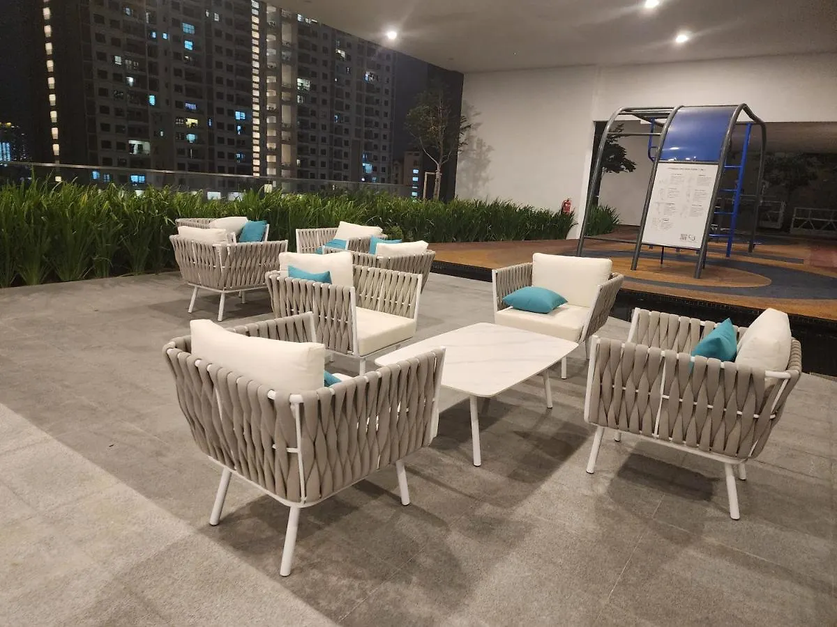 Executive Premium Urban Suites - Jelutong Апартаменты